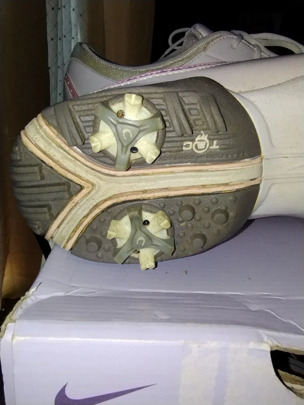 Nike Women's White & Pink Athletic Golf Shoes with Grey Swoosh
